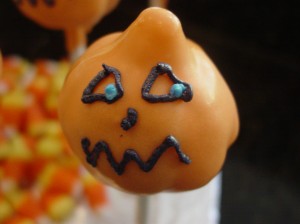 pumpkin cake pop face step 2