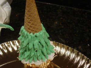 Icing a Waffle Cone to Look Like a Christmas tree
