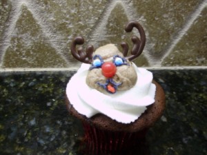 reindeer cupcake completed with chocolate antlers